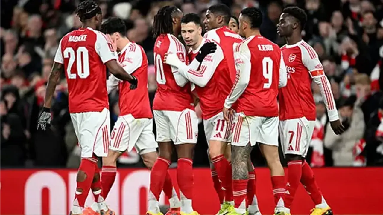 قمة لندن المرتقبة.. موعد مباراة آرسنال وتوتنهام ضمن منافسات الدوري الإنجليزي الممتاز